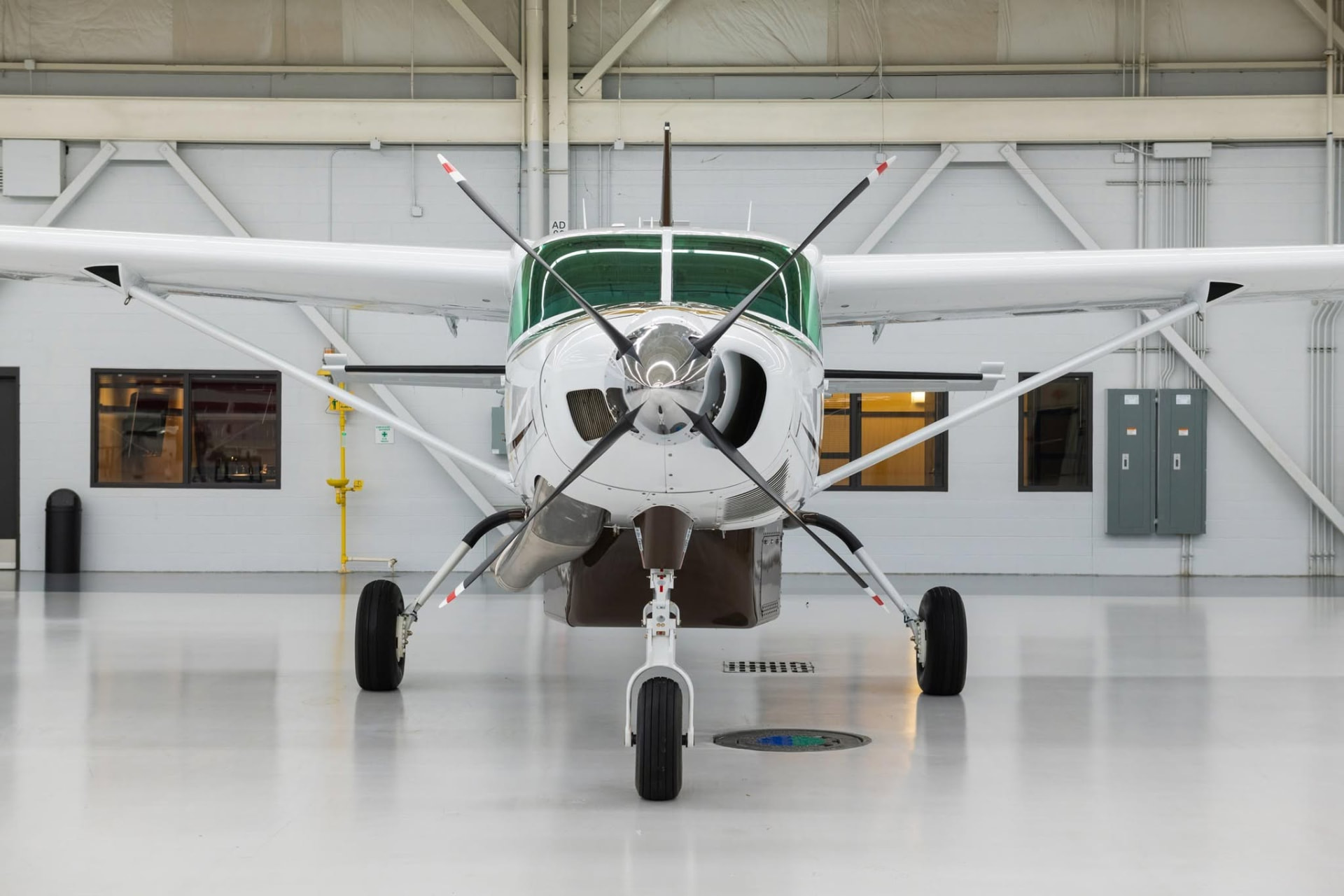 Head-on view of a Safarilink Cessna Caravan propeller and nose